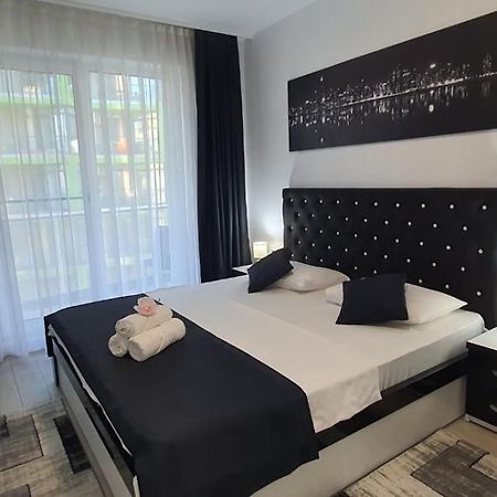 Alezzi Resort Luxury Apartament Prima Linie La Mare นาโวดาริ ภายนอก รูปภาพ