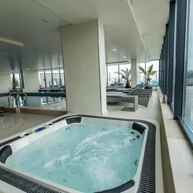 Alezzi Resort Luxury Apartament Prima Linie La Mare นาโวดาริ ภายนอก รูปภาพ